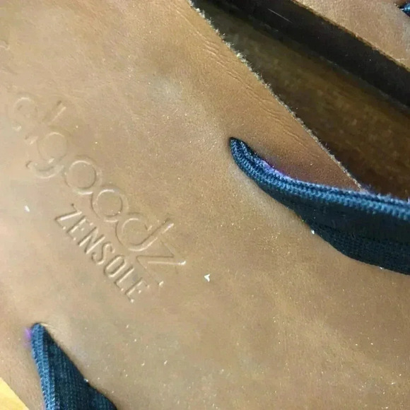 Feelgoodz Leather Flip Flop Purple Aztec Strap - Picture 3 of 4